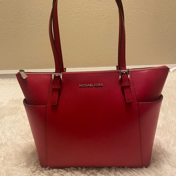 Michael Kors
Jet Set East West Logo Charm Saffiano Leather Tote Bag - Picture 6 of 7